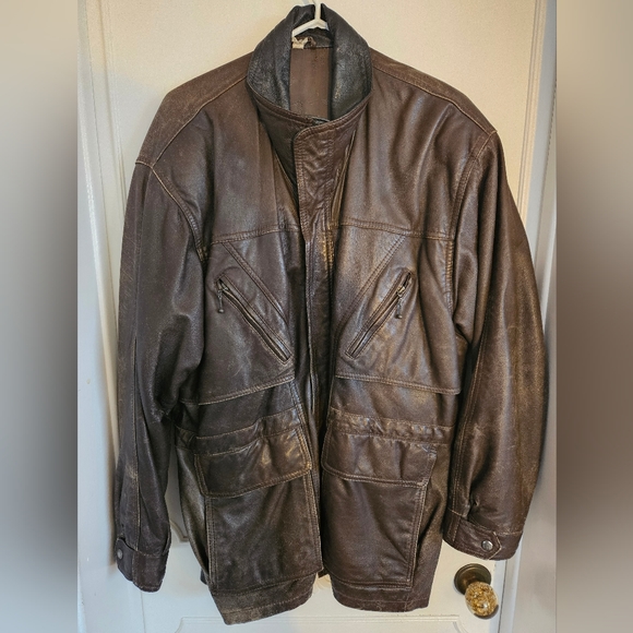 Vintage Leather Jacket - Picture 7 of 11